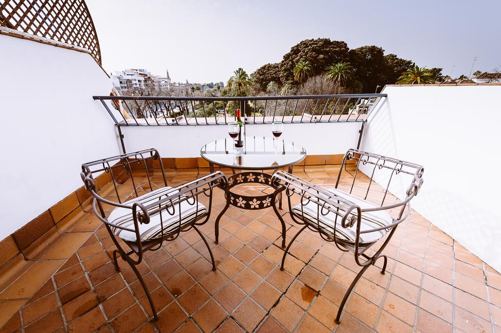 Basic Hotel Dona Manuela Sevilla Exterior foto